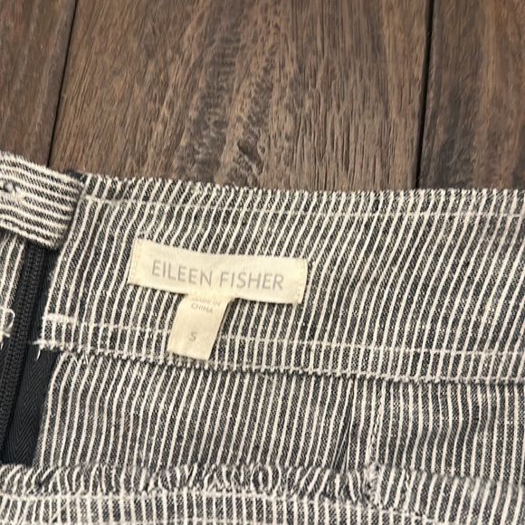 Eileen Fisher skirt. Black & white pin stripe. Size Small - Picture 4 of 5